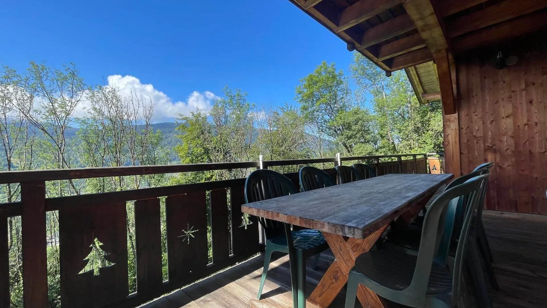 Chalet Savoyard Avec Jardin, Poele A Bois Et Wifi - Fr-1-624-11 Verchaix