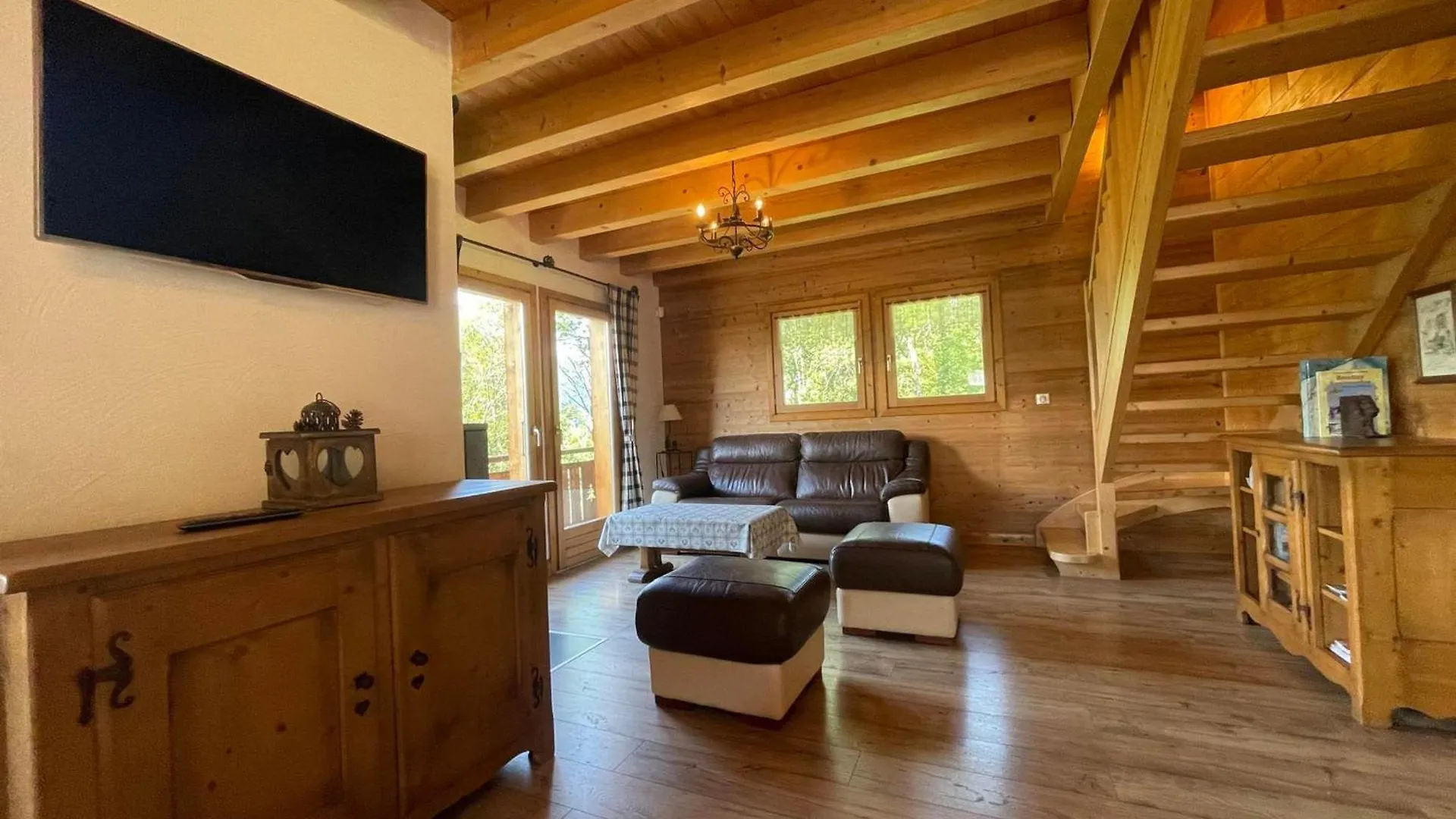 Chalet Savoyard Avec Jardin, Poele A Bois Et Wifi - Fr-1-624-11 Verchaix