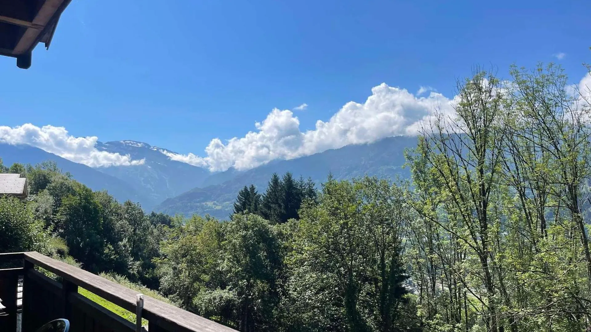 Chalet Savoyard Avec Jardin, Poele A Bois Et Wifi - Fr-1-624-11 Verchaix